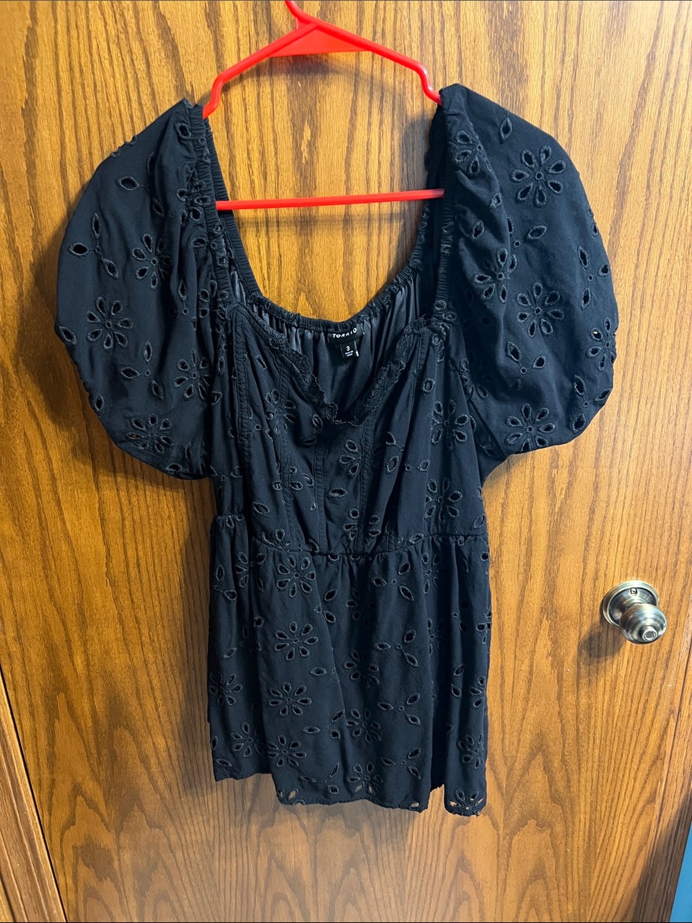 torrid Black Eyelet Puff-Sleeve Peasant Top